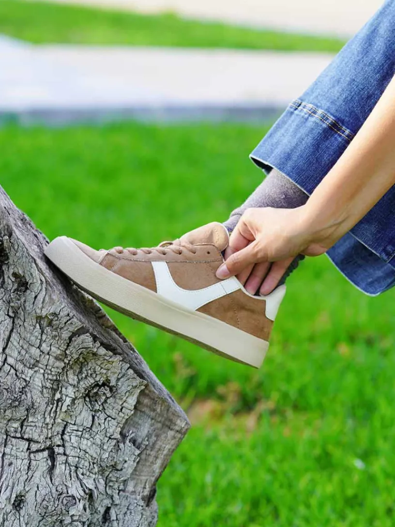 Street Style-Mariquita Trasquilá DEPORTIVAS BASIC BICOLOR BeigeTostado